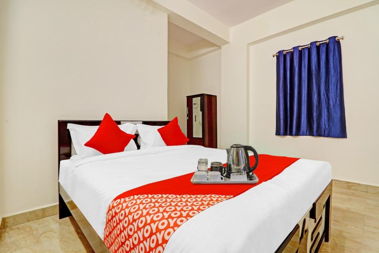 Oyo Happy Stay Hotels Haiderabad Buitenkant foto